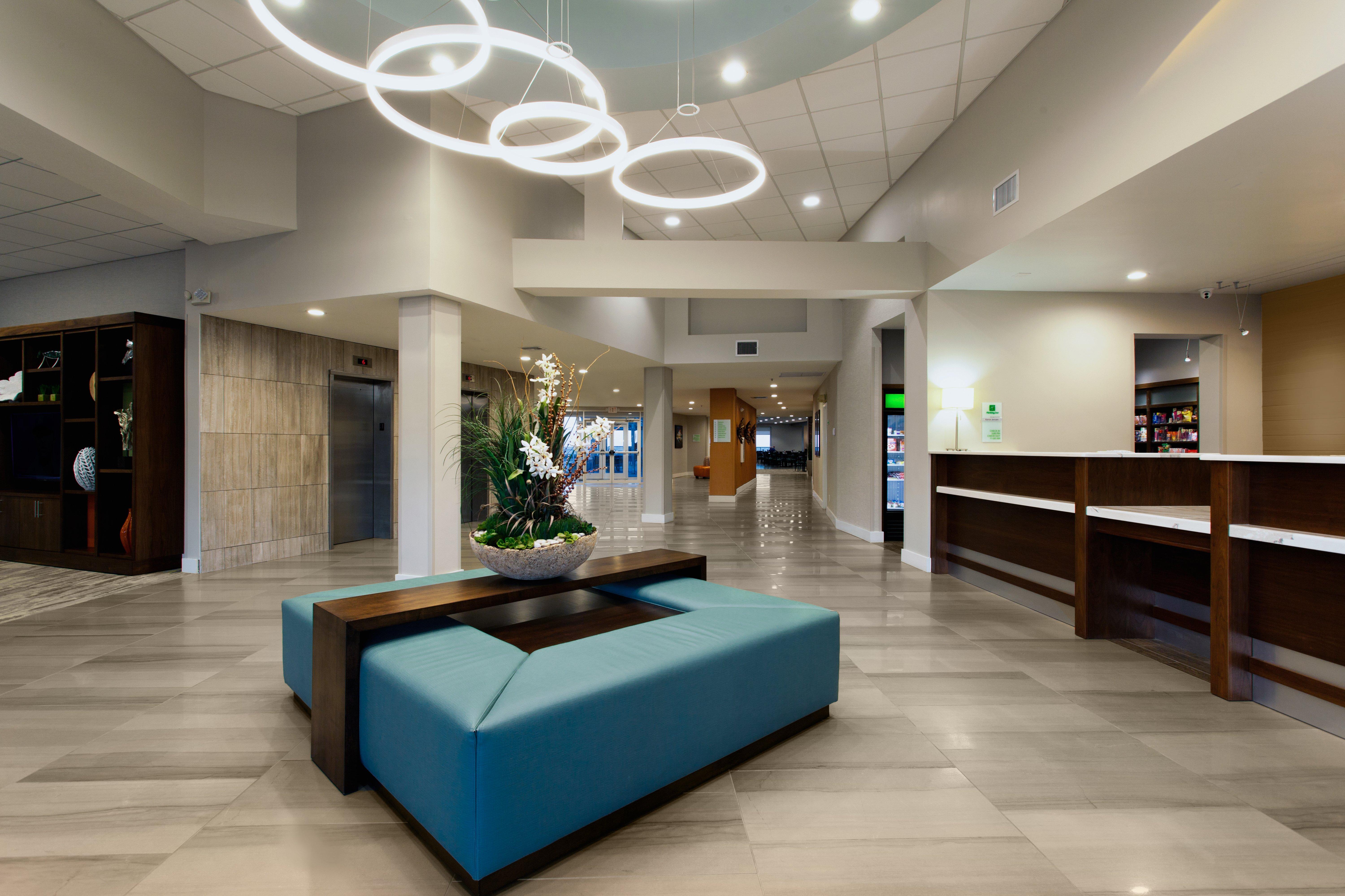 Holiday Inn Hotel & Suites Daytona Beach On The Ocean By Ihg Exterior photo