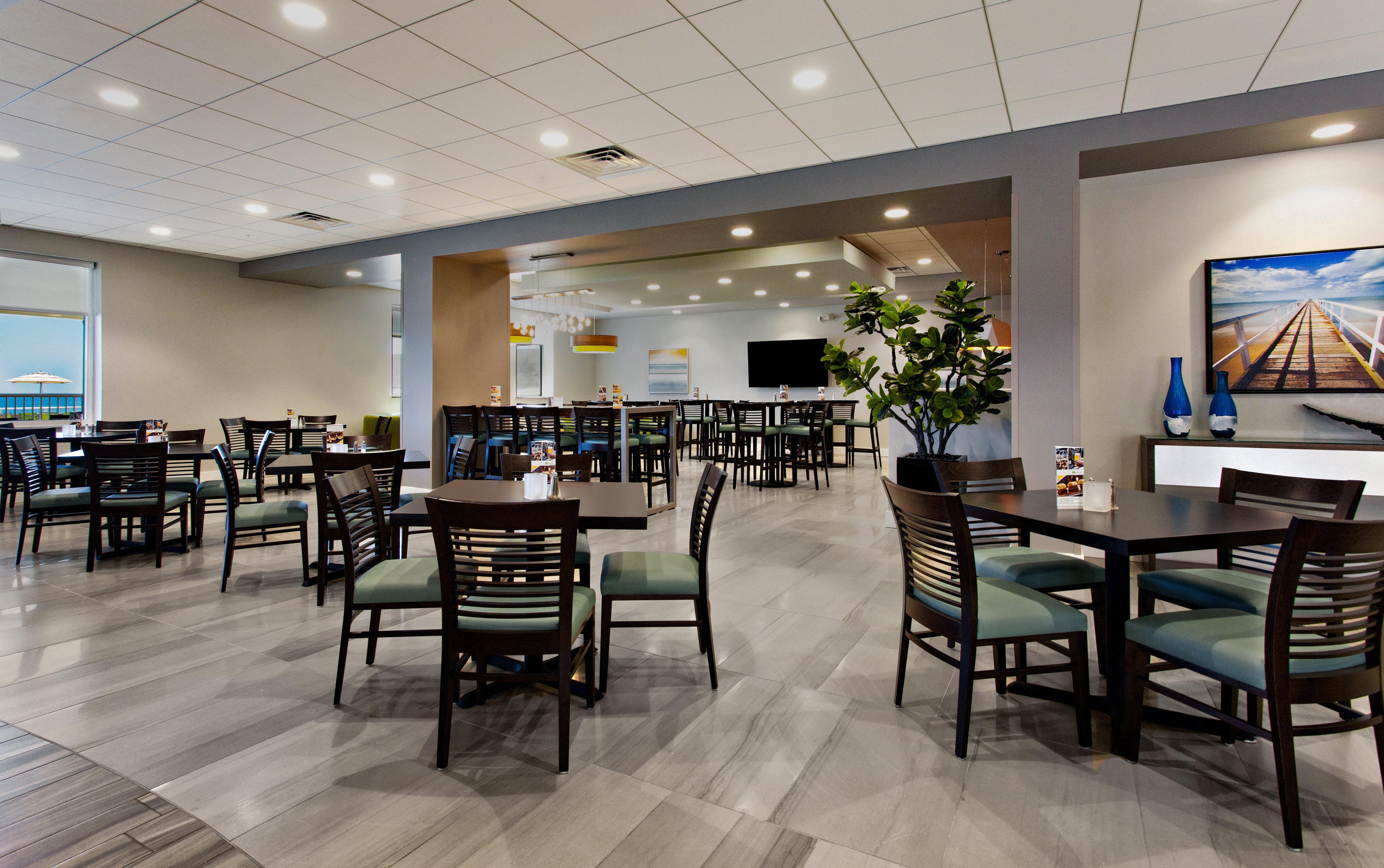 Holiday Inn Hotel & Suites Daytona Beach On The Ocean By Ihg Exterior photo