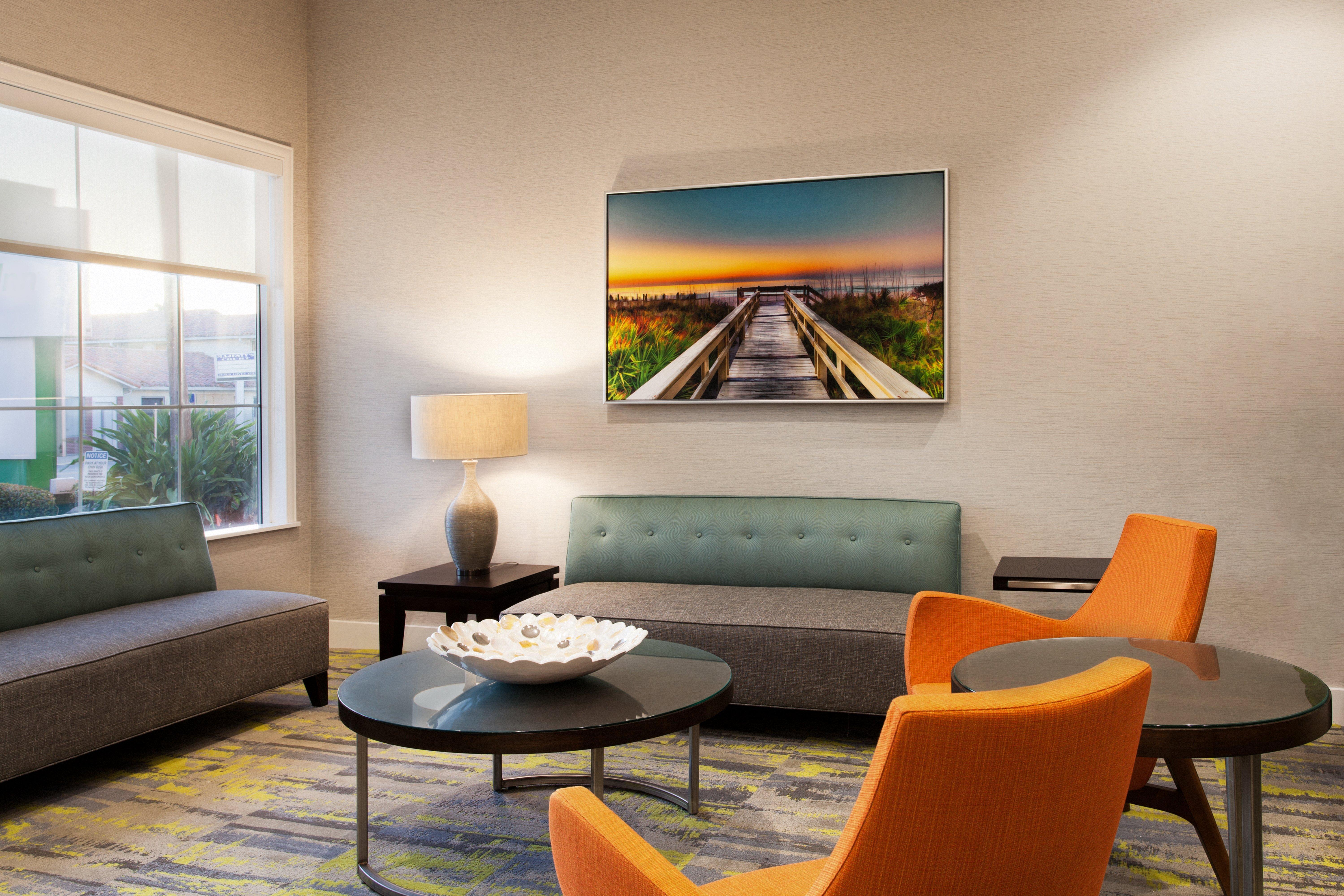 Holiday Inn Hotel & Suites Daytona Beach On The Ocean By Ihg Exterior photo