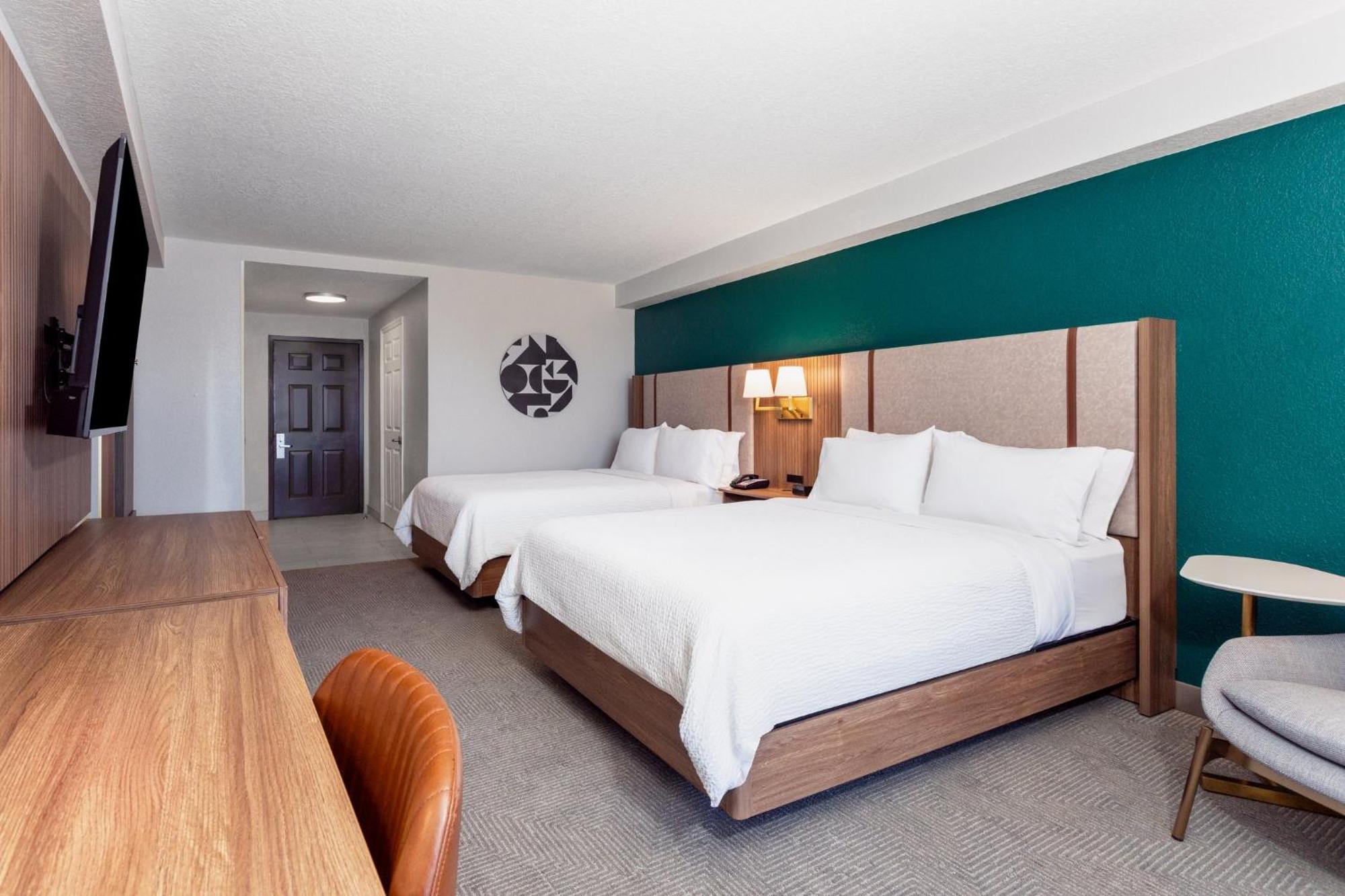 Holiday Inn Hotel & Suites Daytona Beach On The Ocean By Ihg Exterior photo