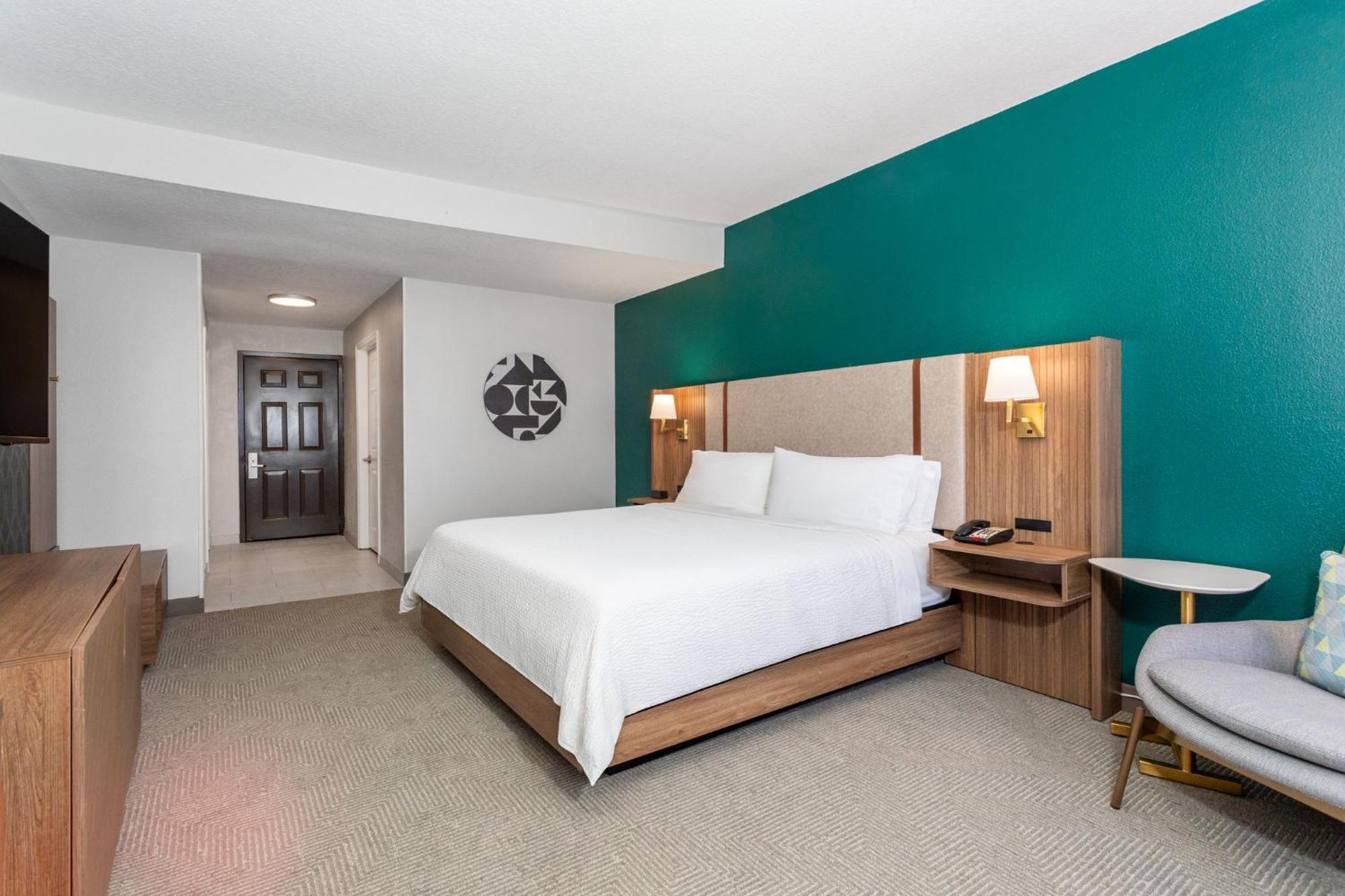 Holiday Inn Hotel & Suites Daytona Beach On The Ocean By Ihg Exterior photo