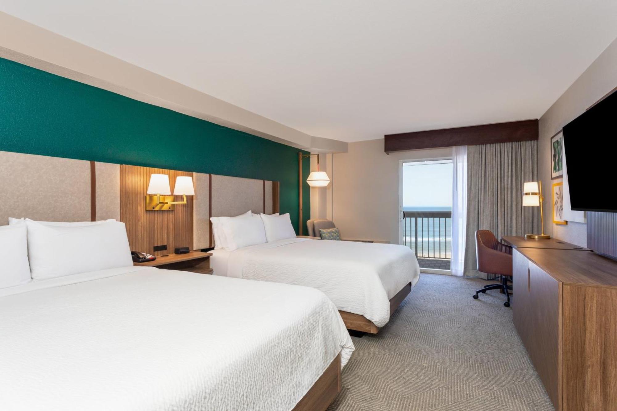 Holiday Inn Hotel & Suites Daytona Beach On The Ocean By Ihg Exterior photo
